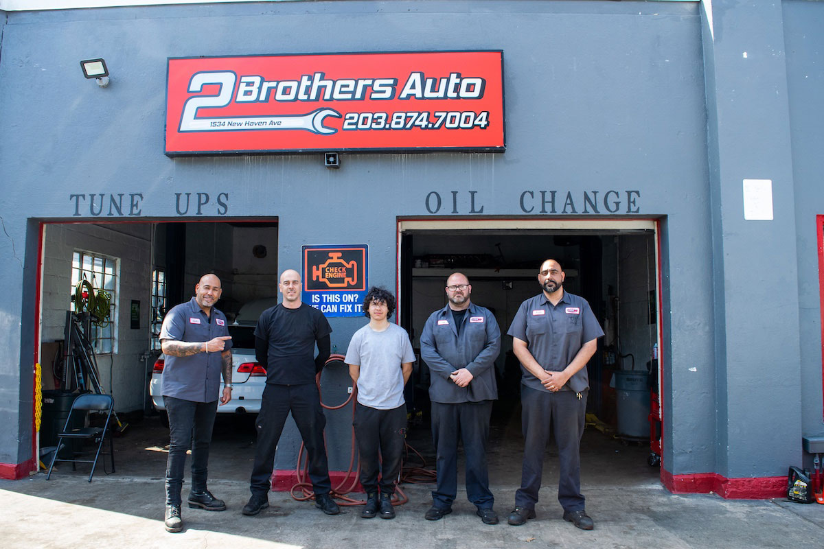 Car repair experts